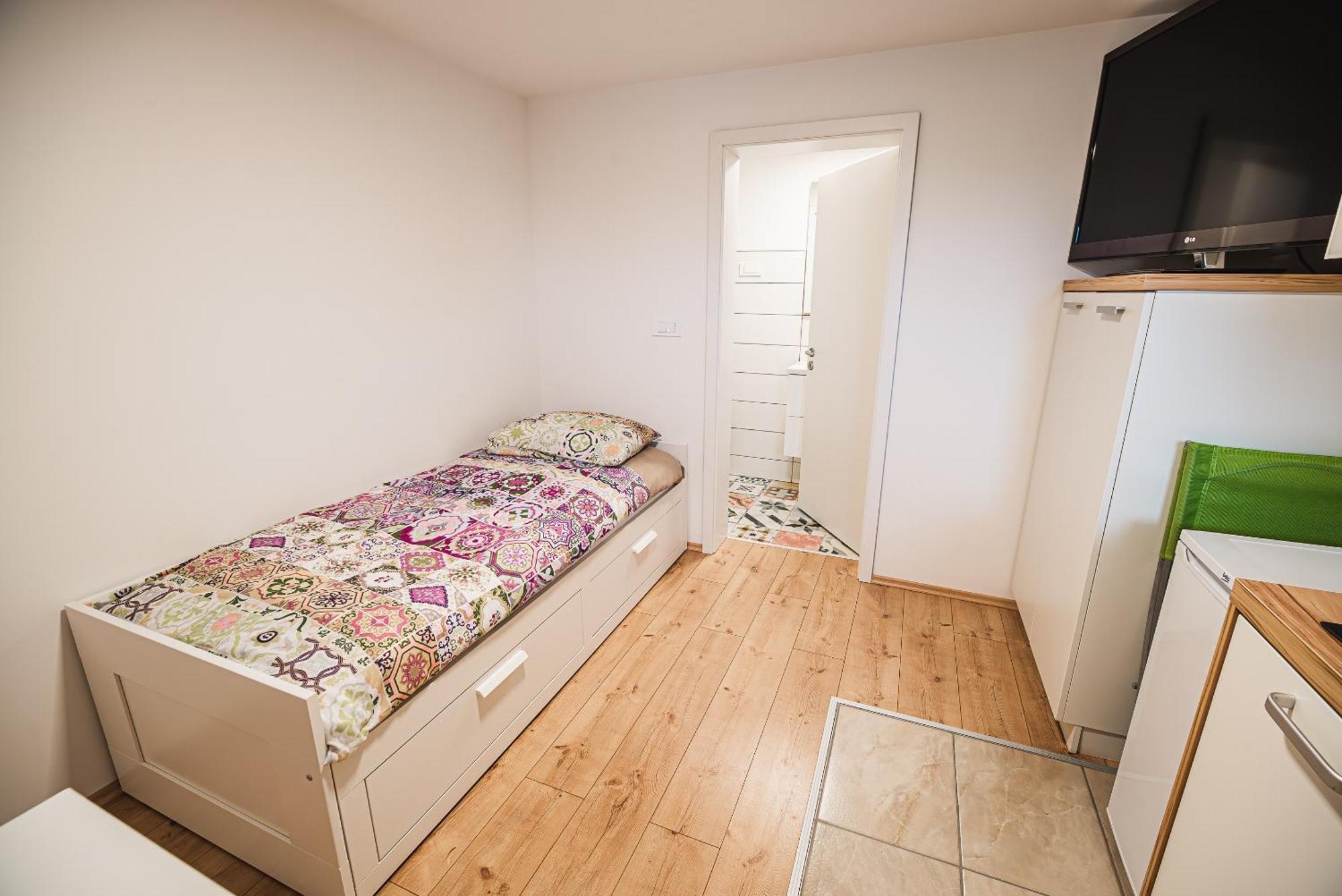 Apartments Rozalija Preddvor Rom bilde