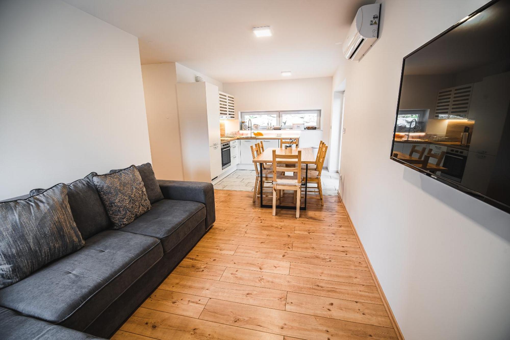 Apartments Rozalija Preddvor Rom bilde